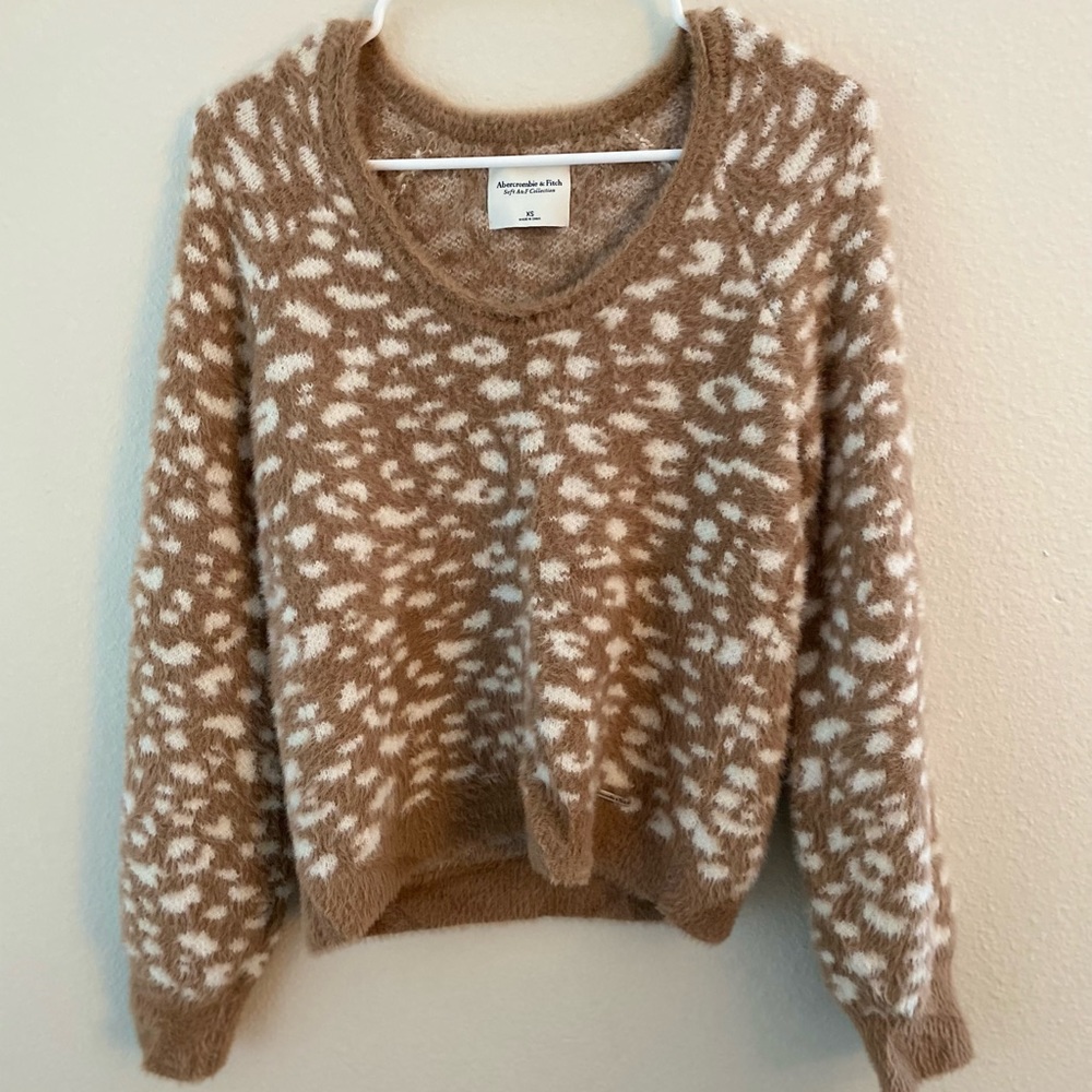 Abercrombie & Fitch Cropped Sweater - Picture 2 of 2